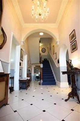 фото отеля Charleville Lodge