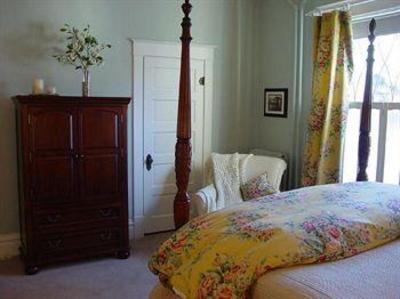 фото отеля Mcfarland Inn Bed and Breakfast