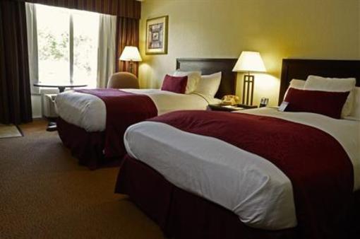фото отеля BEST WESTERN PLUS Mountain Lodge at Banner Elk