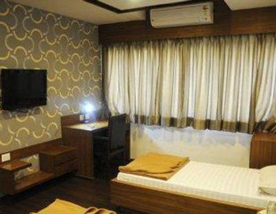фото отеля Hotel Neelkanth Blues Ahmedabad
