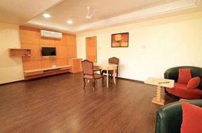 фото отеля Hotel Neelkanth Blues Ahmedabad