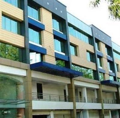 фото отеля Hotel Neelkanth Blues Ahmedabad