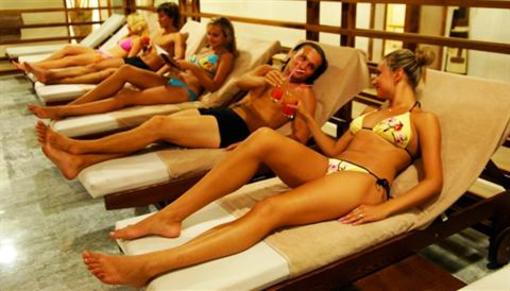 фото отеля Golden Coast Resort Hotel