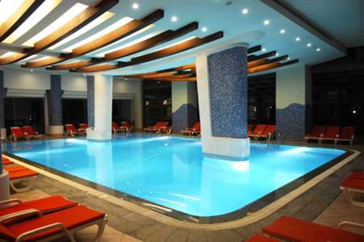 фото отеля Golden Coast Resort Hotel