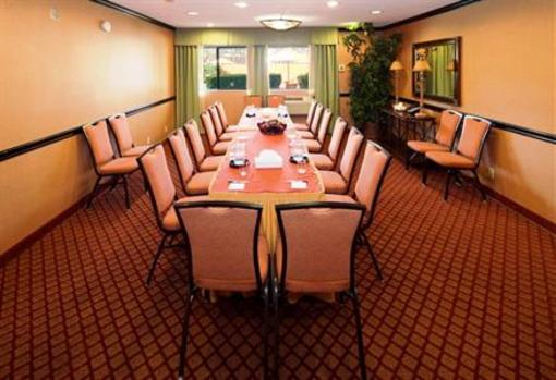 фото отеля Holiday Inn Express Palm Desert Rancho Mirage