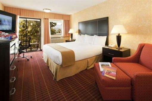 фото отеля Holiday Inn Express Palm Desert Rancho Mirage
