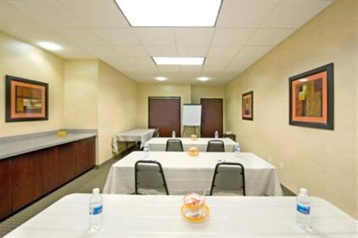 фото отеля Holiday Inn Express Hotel & Suites Willcox