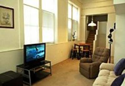 фото отеля Gym Club Suites