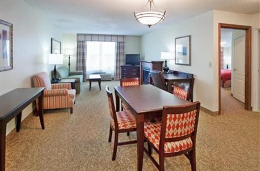 фото отеля Country Inn & Suites Kansas City at Village West