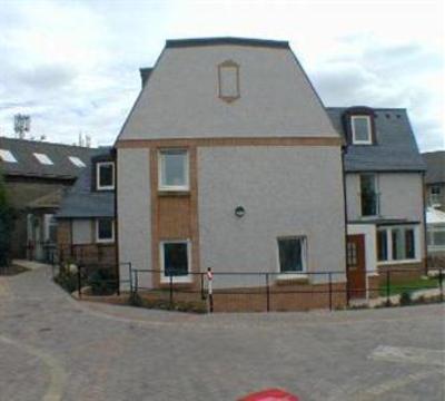 фото отеля Featherhall Garden Court Apartments Edinburgh