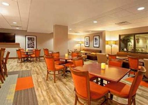 фото отеля Hampton Inn Fort Smith