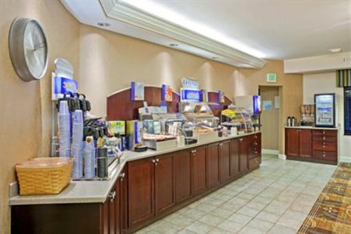 фото отеля Holiday Inn Express Puyallup (Tacoma Area)