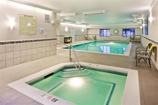 фото отеля Holiday Inn Express Puyallup (Tacoma Area)