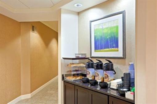 фото отеля Holiday Inn Express Puyallup (Tacoma Area)