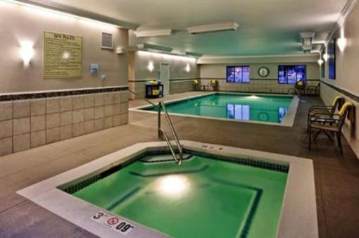 фото отеля Holiday Inn Express Puyallup (Tacoma Area)