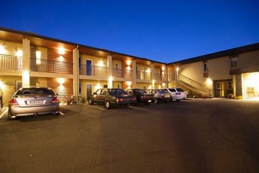 фото отеля Tussock Peak Motor Lodge
