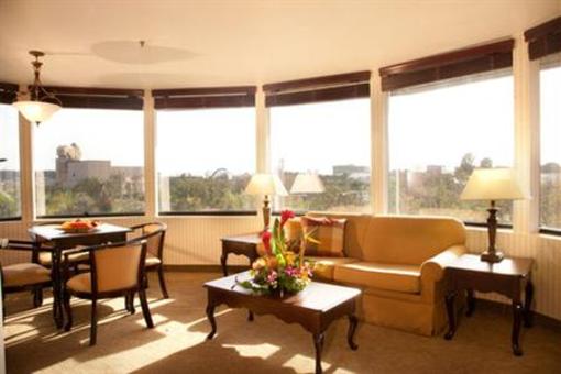 фото отеля Carousel Inn and Suites