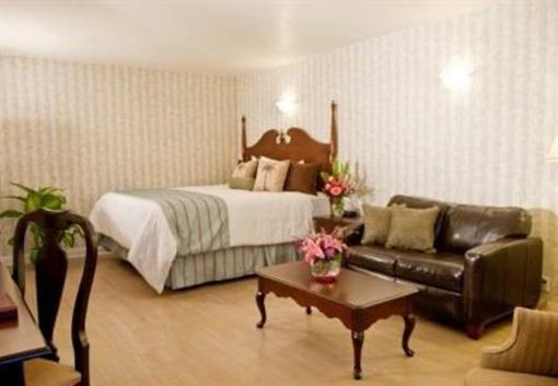 фото отеля Carousel Inn and Suites