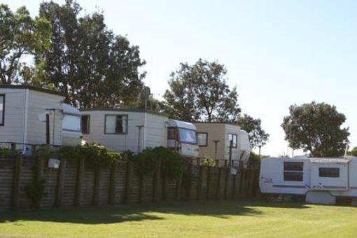 фото отеля Bowentown Beach Holiday Park Resorts Waihi Beach