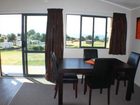 фото отеля Bowentown Beach Holiday Park Resorts Waihi Beach