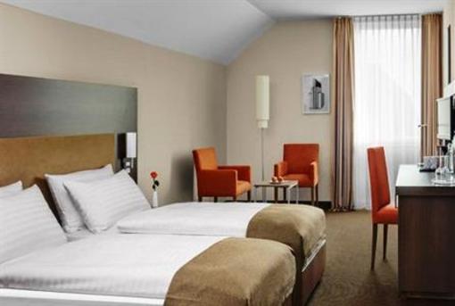 фото отеля Intercityhotel Darmstadt
