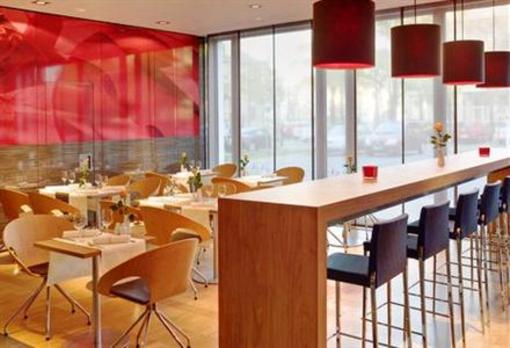фото отеля Intercityhotel Darmstadt