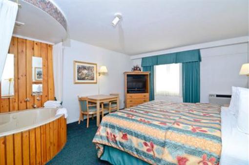 фото отеля Best Western Pioneer Inn & Suites Escanaba