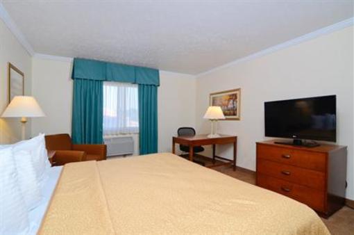 фото отеля Best Western Pioneer Inn & Suites Escanaba