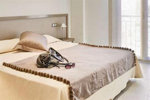 фото отеля Figueres Apartaments