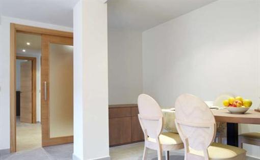 фото отеля Figueres Apartaments