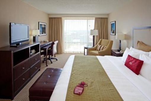 фото отеля Crowne Plaza Hotel Old Town Alexandria