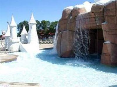 фото отеля Wintergreen Resort Wisconsin Dells