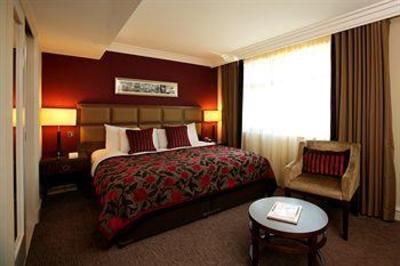 фото отеля The George Hotel Edinburgh