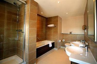 фото отеля The George Hotel Edinburgh