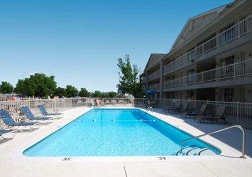 фото отеля Comfort Inn Nashville Demonbreun Street