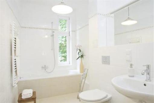 фото отеля Allee Apartments Friedrichshain Berlin