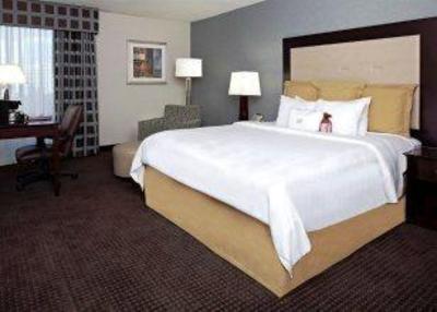 фото отеля Crowne Plaza Hotel Philadelphia West