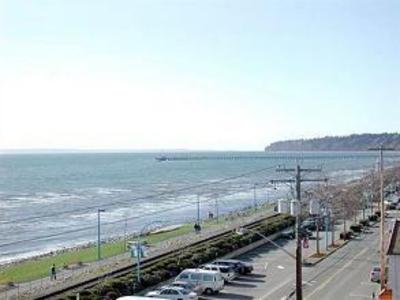 фото отеля Ocean Promenade Hotel