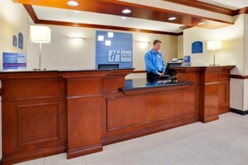 фото отеля Holiday Inn Express Barrie