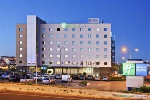 фото отеля Holiday Inn Expres Lisbon Oeiras