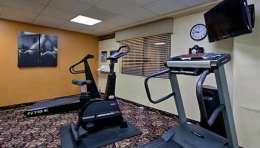 фото отеля Country Inn & Suites Williamsburg (Busch Gardens Area)