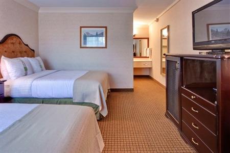 фото отеля Holiday Inn Laguna Beach