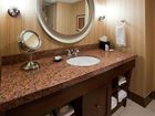 фото отеля Crowne Plaza Milwaukee Wauwatosa Hotel