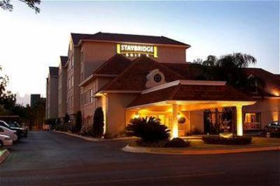 фото отеля Staybridge Suites Monterrey - San Pedro