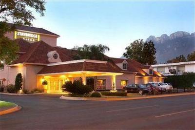 фото отеля Staybridge Suites Monterrey - San Pedro