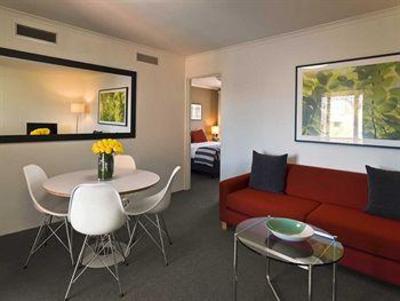 фото отеля Medina Classic Hotel Canberra
