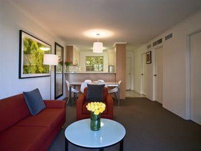 фото отеля Medina Classic Hotel Canberra