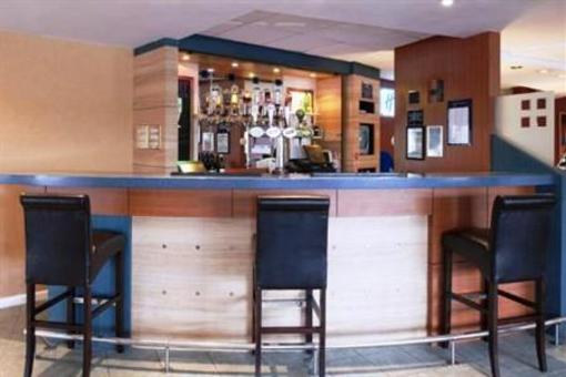 фото отеля Holiday Inn Express Burton-upon-Trent