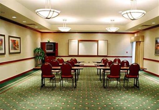 фото отеля Courtyard by Marriott Cleveland Beachwood