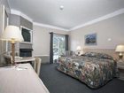 фото отеля Econo Lodge Canmore